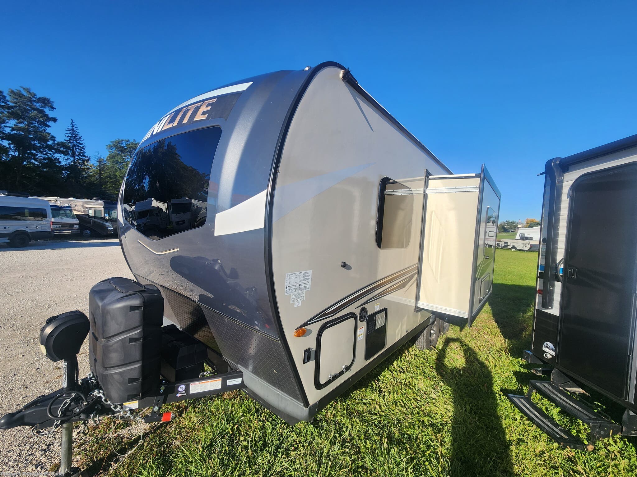 2022 Forest River Rockwood Mini Lite 2109S - Used Travel Trailer For Sale by Prosser's Premium RV Outlet in Sturtevant, Wisconsin features Slideout, LP Detector, Inverter, Oven, Solar Prep
