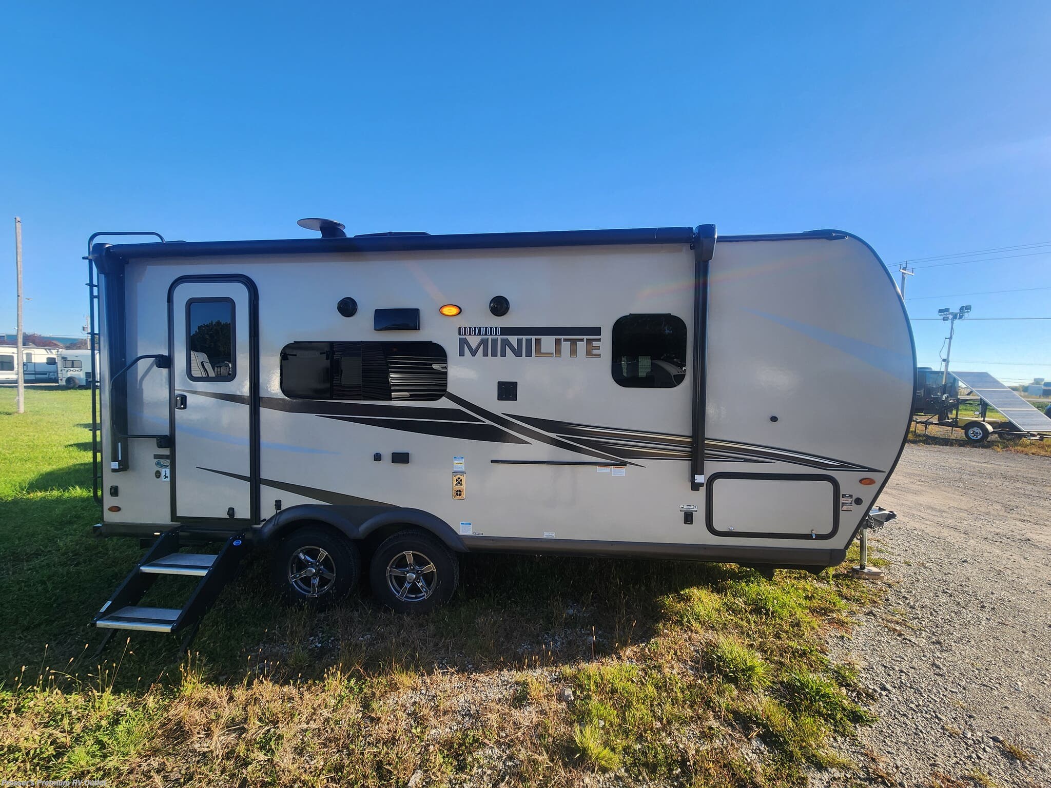 Used 2022 Forest River Rockwood Mini Lite 2109S available in Sturtevant, Wisconsin