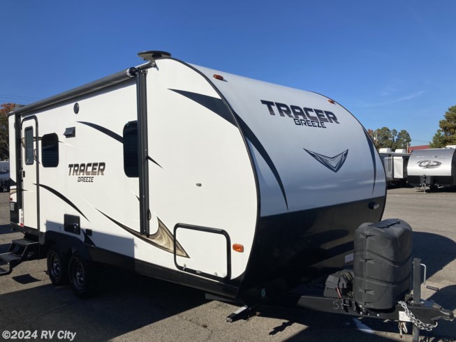 Used 2018 Prime Time Tracer Breeze 20RBS available in Benton, Arkansas