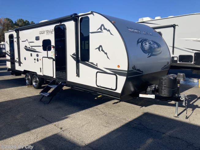 2022 Forest River Cherokee Grey Wolf 26DBH Black Label ...