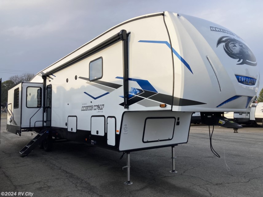 New 2024 Forest River Cherokee Arctic Wolf 3660 SUITE available in Benton, Arkansas