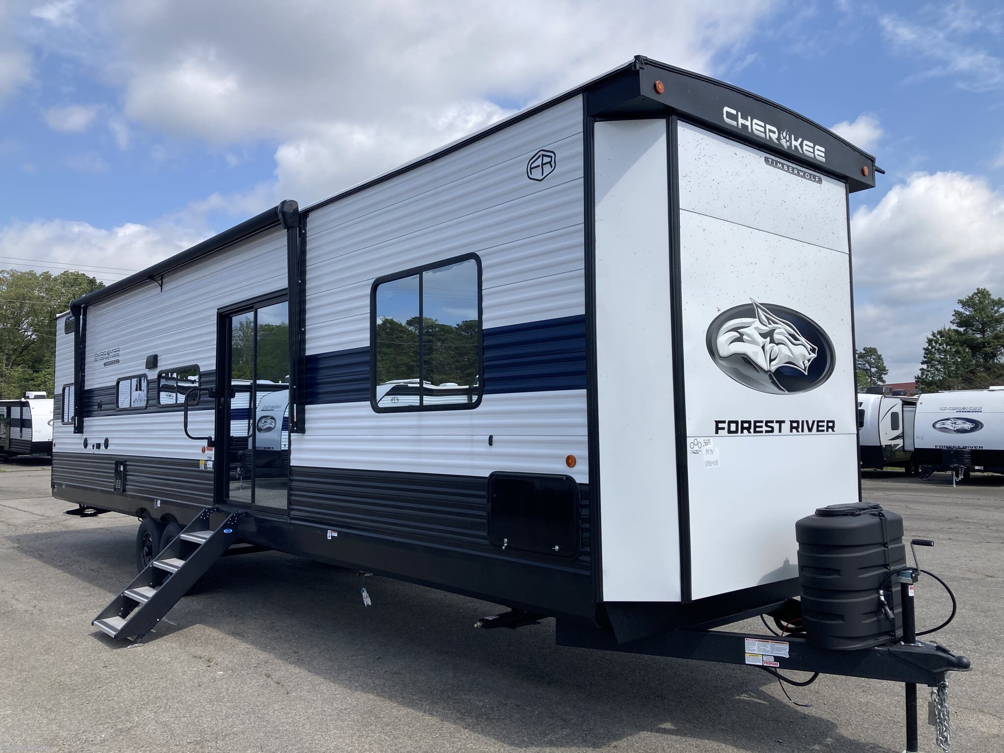 2025 Forest River Cherokee Timberwolf 39TN