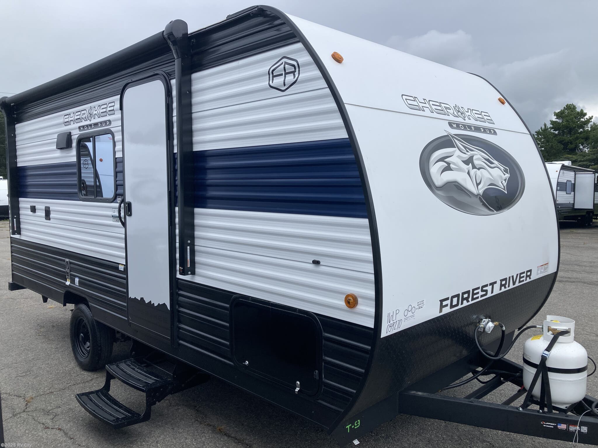 2026 Forest River Cherokee Wolf Pup 16LP