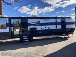 2025 Forest River Cherokee Wolf Den 306MM