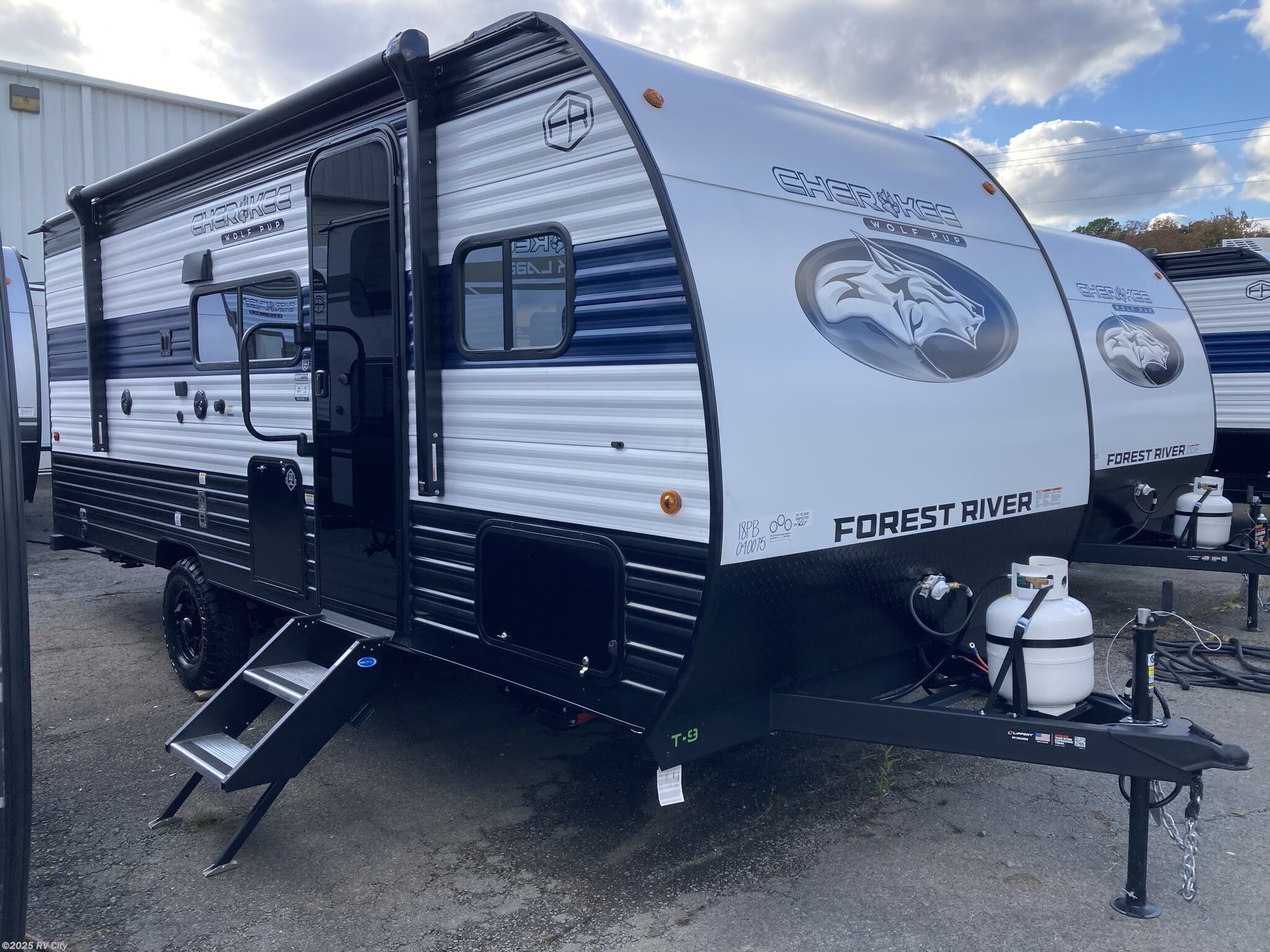 2026 Forest River Cherokee Wolf Pup 18PB