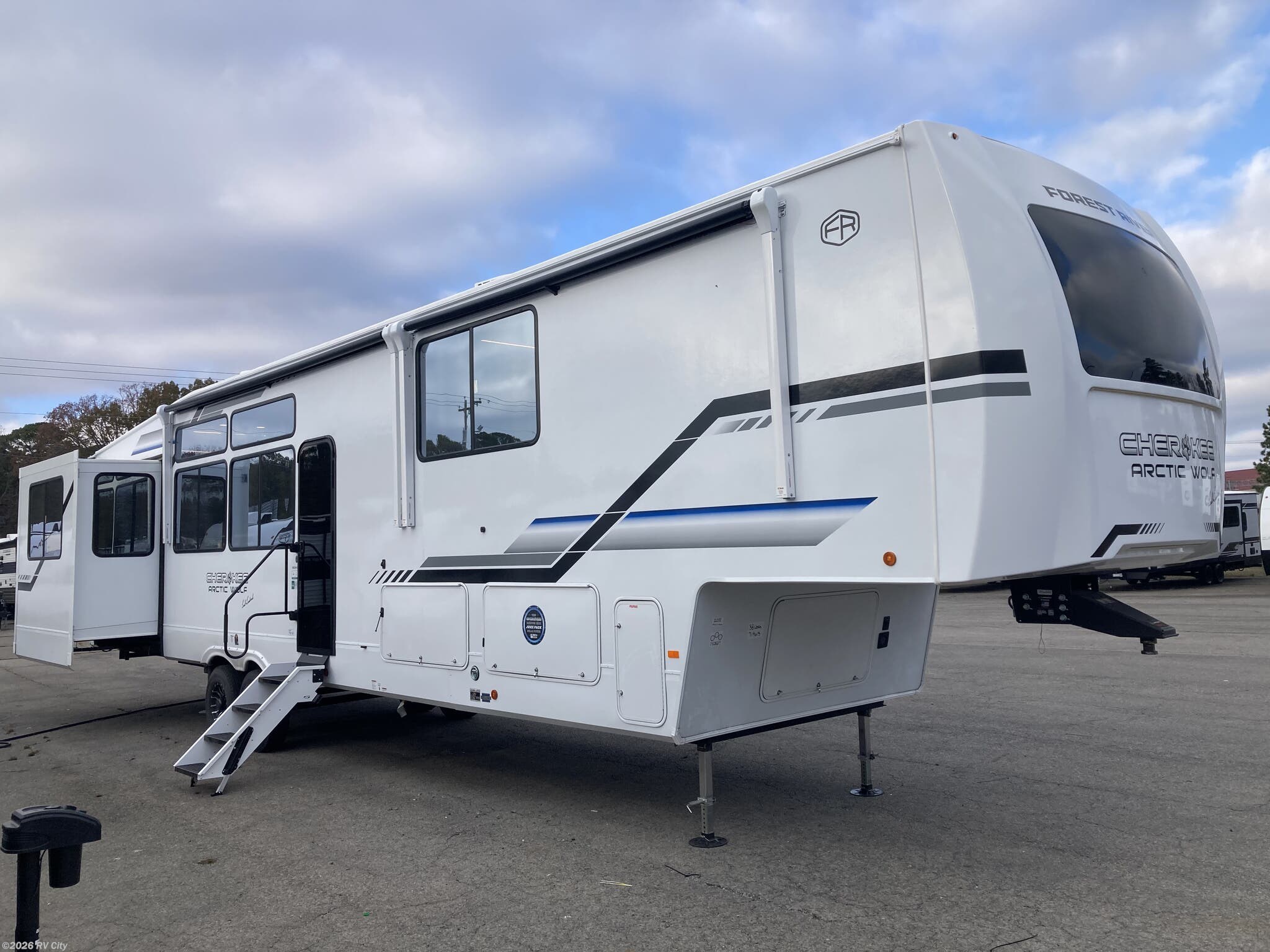 2026 Forest River Arctic Wolf 38LEAH.G