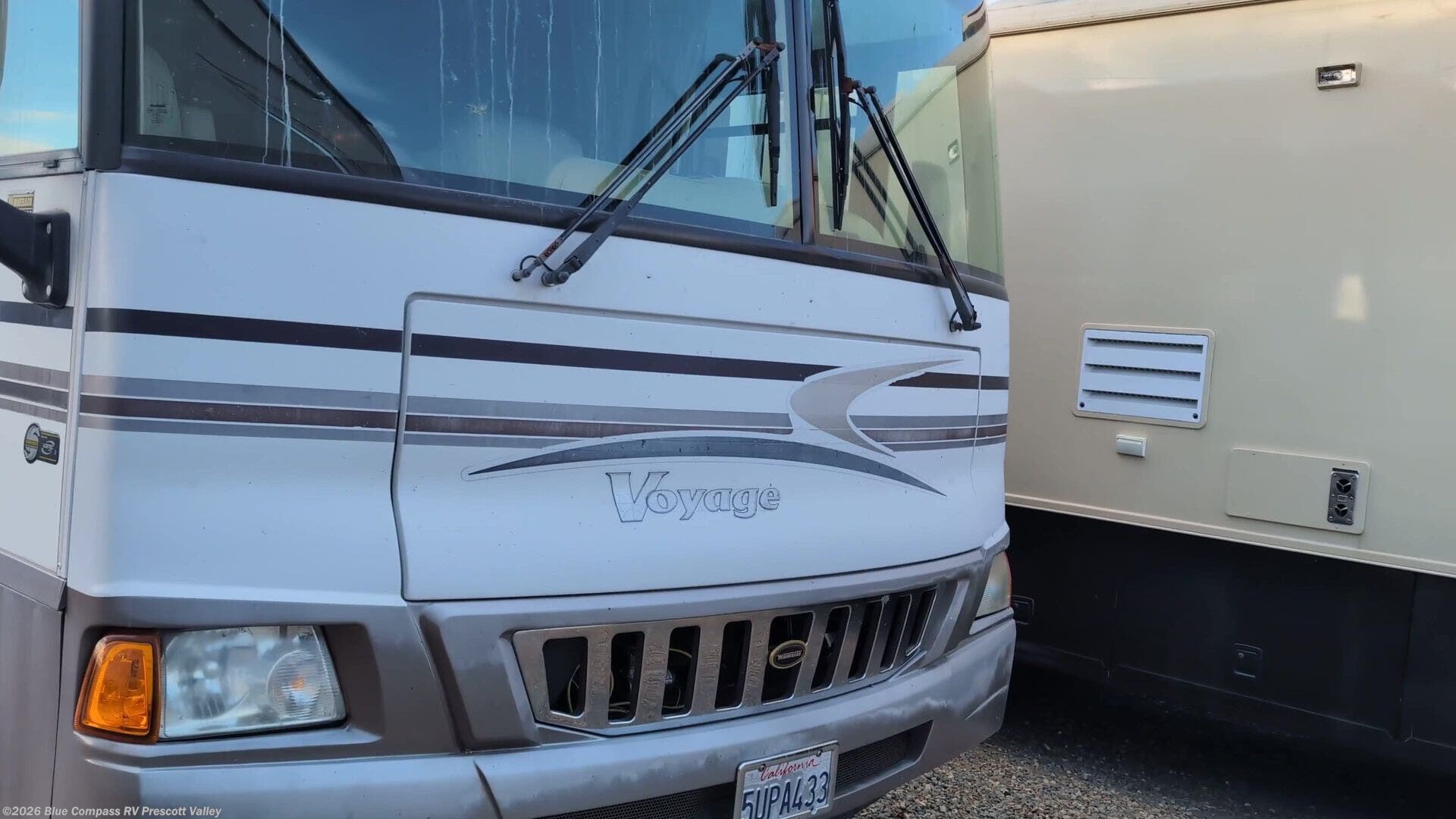 2005 Voyager 35A by Winnebago from Blue Compass RV Prescott Valley in Prescott Valley, Arizona