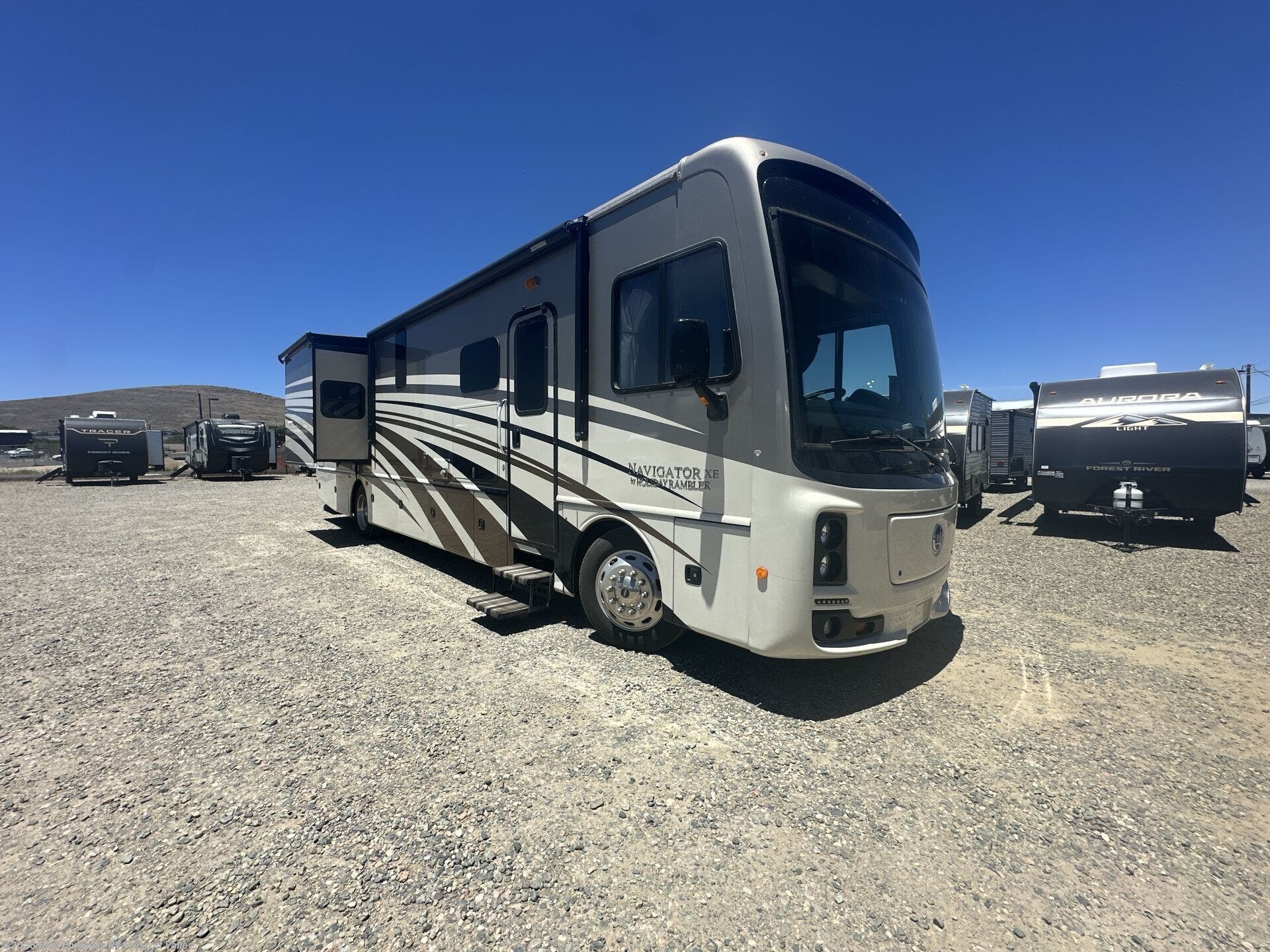 2017 Holiday Rambler Navigator XE 36U - Used Class A For Sale by Blue Compass RV Prescott Valley in Prescott Valley, Arizona