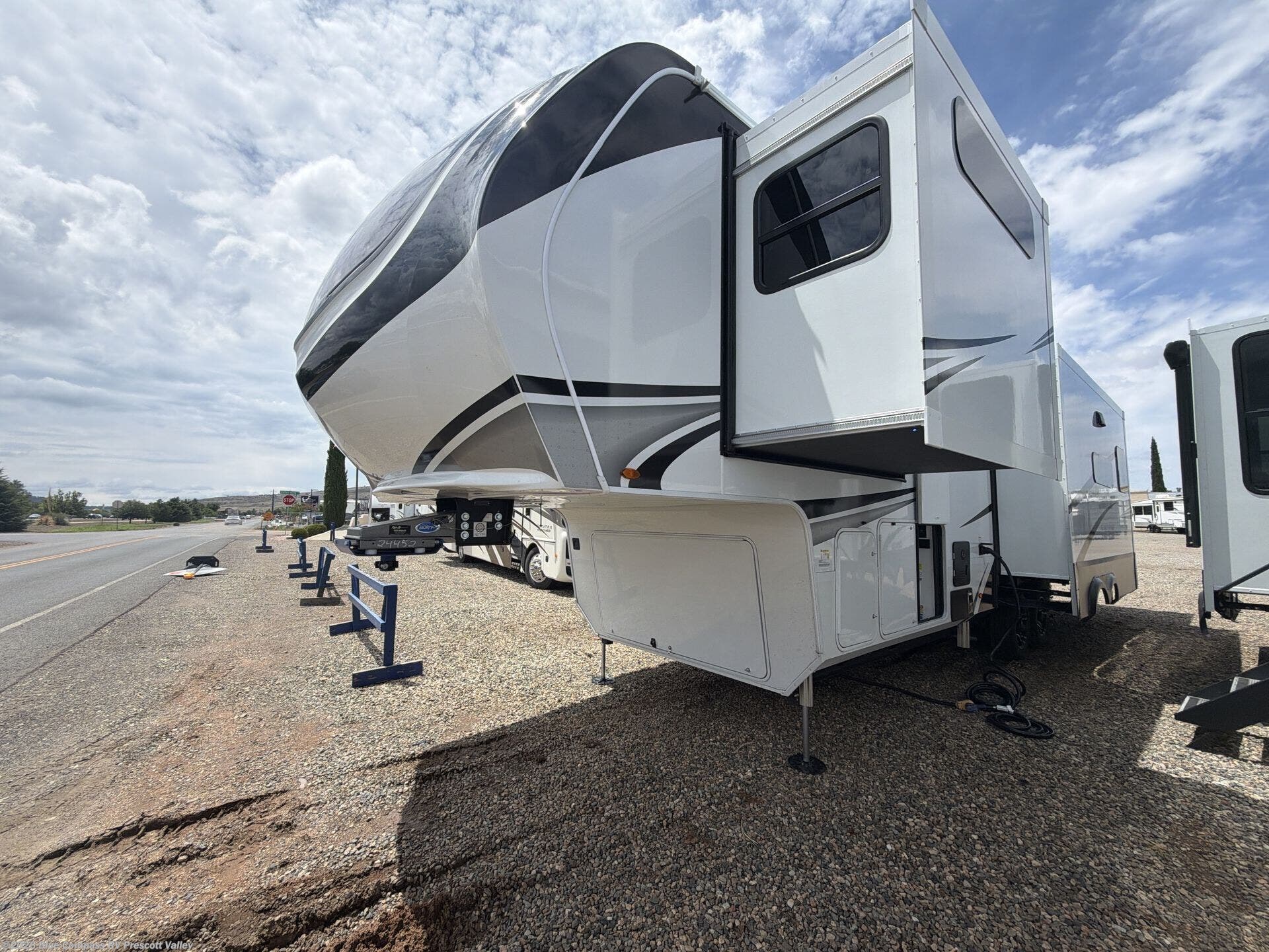 2027 Solitude 310GK by Grand Design from Blue Compass RV Prescott Valley in Prescott Valley, Arizona