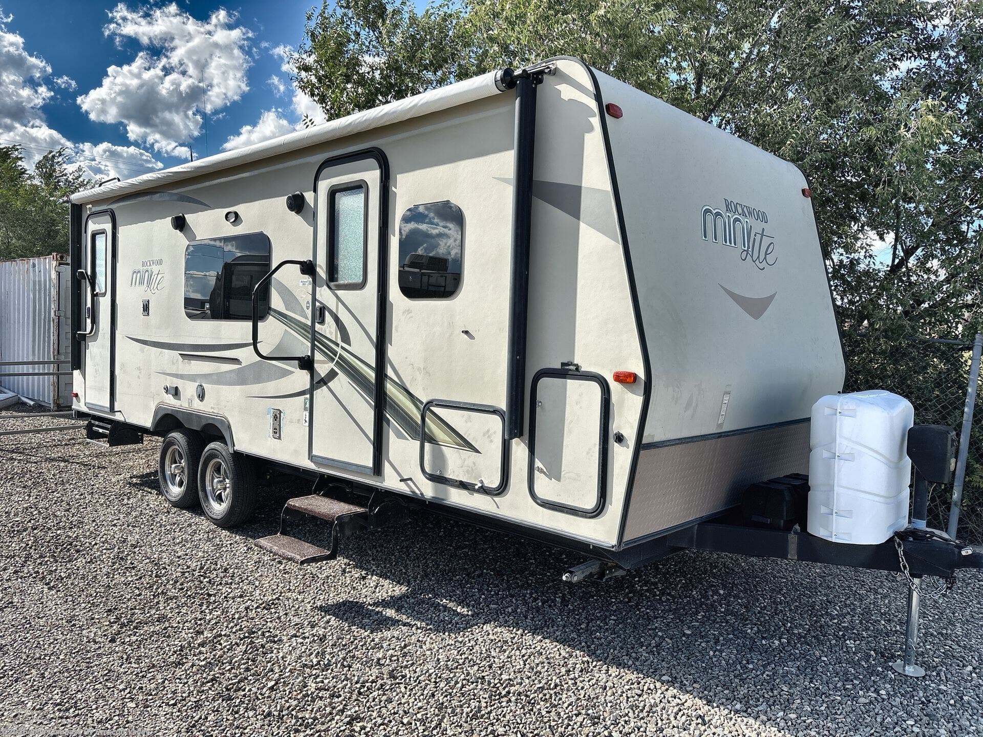 2018 Forest River Rockwood Mini Lite 2503S - Used Travel Trailer For Sale by Blue Compass RV Prescott Valley in Prescott Valley, Arizona