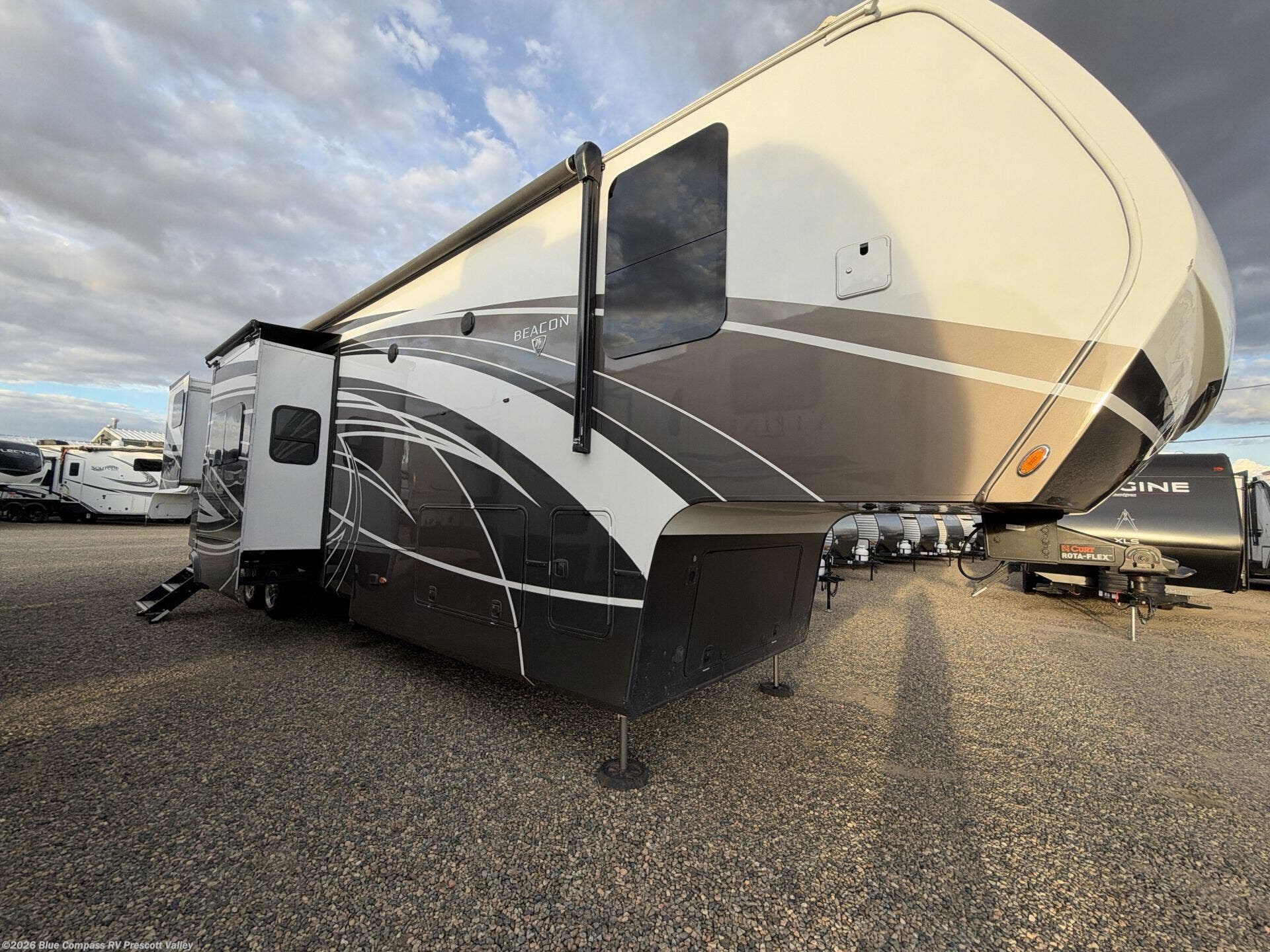2022 Beacon 42RKB by Vanleigh from Blue Compass RV Prescott Valley in Prescott Valley, Arizona