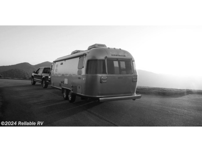 New 2023 Airstream Flying Cloud 27FB available in Springfield, Missouri