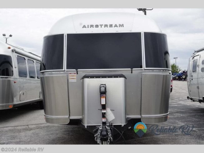 2024 Flying Cloud 28RB by Airstream from Reliable RV in Springfield, Missouri