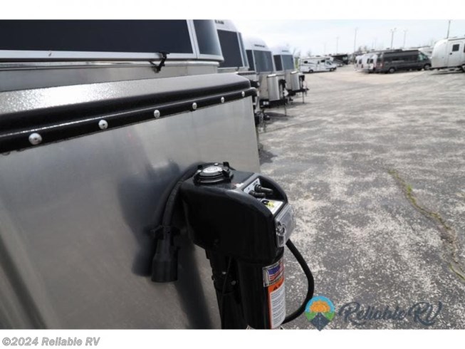 2024 Airstream International 27FB Twin - New Travel Trailer For Sale by Reliable RV in Springfield, Missouri