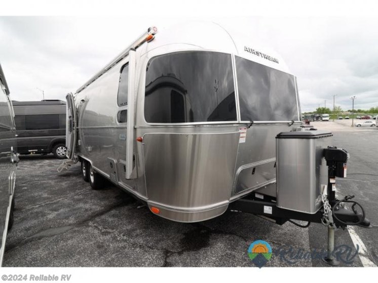 New 2024 Airstream Globetrotter 25FB Twin available in Springfield, Missouri