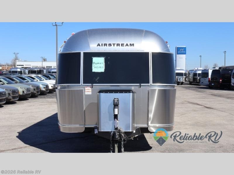 2025 Airstream Flying Cloud 28RB - New Travel Trailer For Sale by Reliable RV in Springfield, Missouri