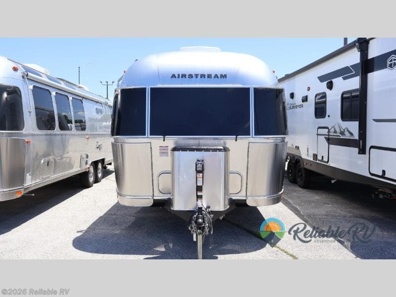 2025 Flying Cloud 27FB by Airstream from Reliable RV in Springfield, Missouri