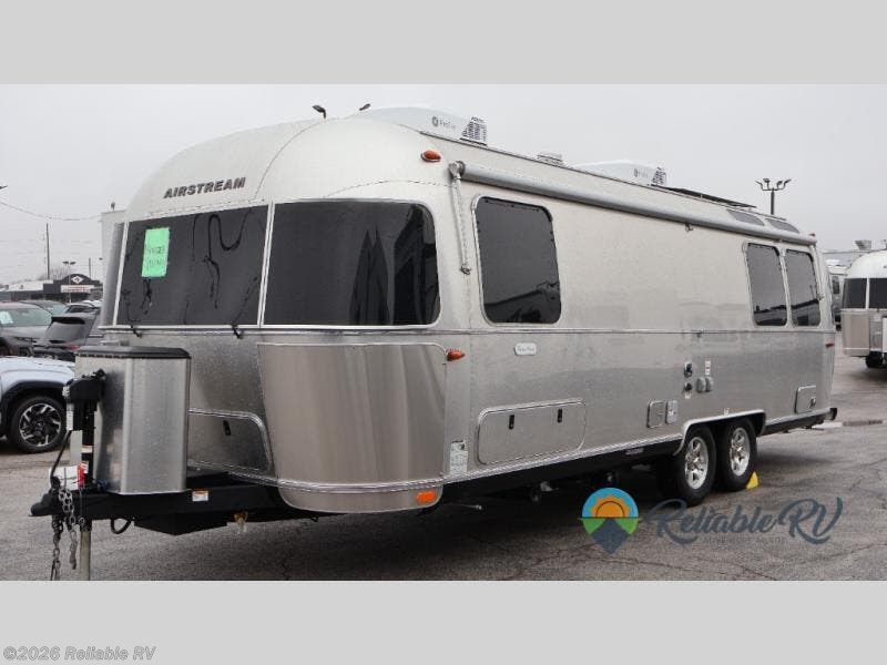 2025 Flying Cloud 27FB by Airstream from Reliable RV in Springfield, Missouri