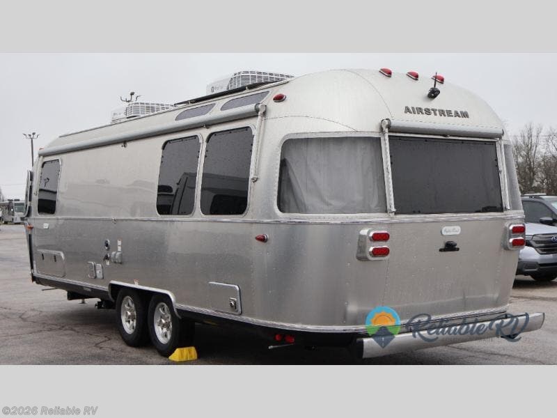 New 2025 Airstream Flying Cloud 27FB available in Springfield, Missouri