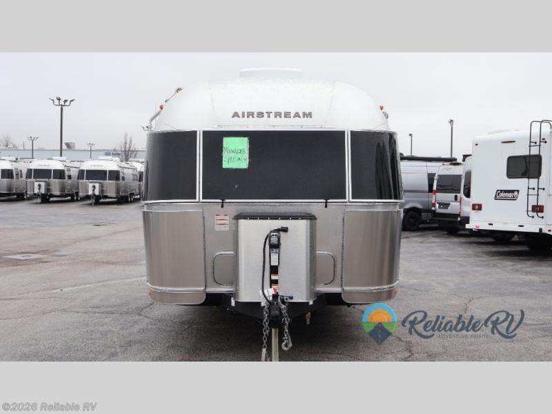 2025 Airstream Flying Cloud 27FB - New Travel Trailer For Sale by Reliable RV in Springfield, Missouri