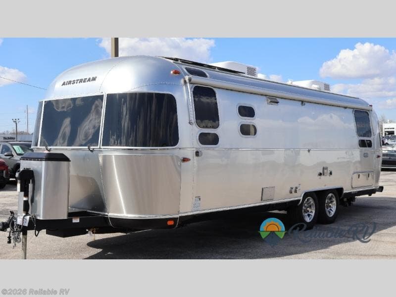 New 2026 Airstream Classic 28RB Twin available in Springfield, Missouri