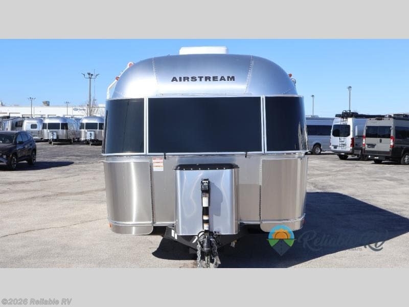 2026 Flying Cloud 25FB by Airstream from Reliable RV in Springfield, Missouri