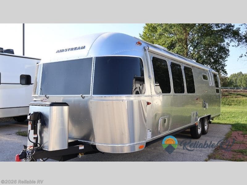 New 2026 Airstream Globetrotter 30RB available in Springfield, Missouri