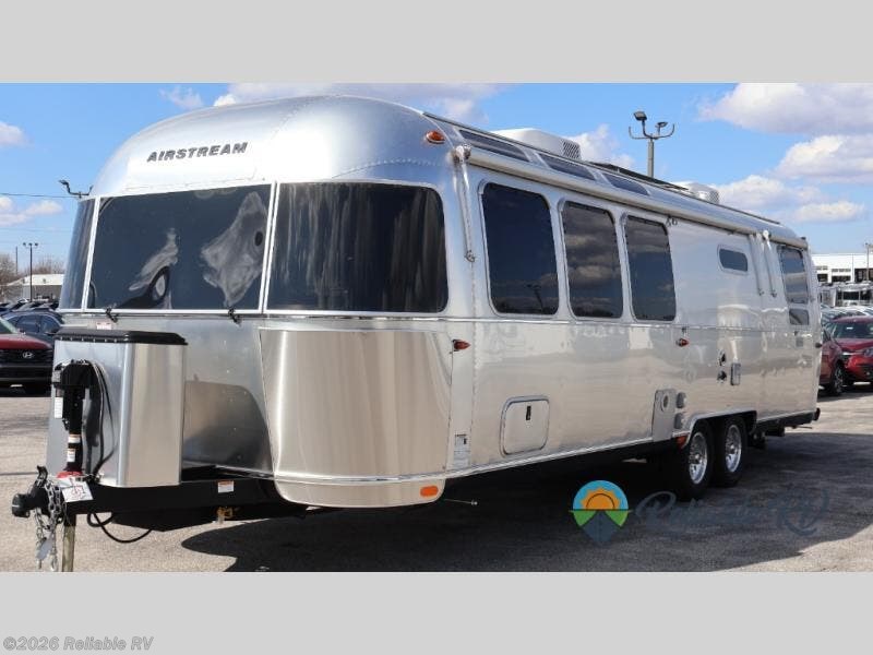 New 2026 Airstream Globetrotter 30RB available in Springfield, Missouri
