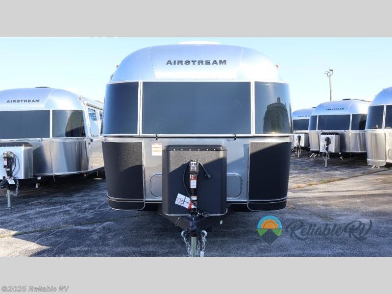2026 Flying Cloud 27FB Twin by Airstream from Reliable RV in Springfield, Missouri