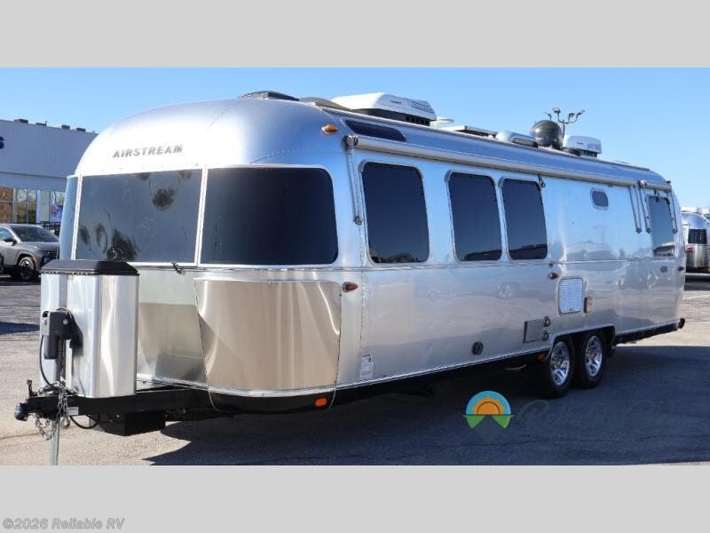 Used 2018 Airstream Classic 30RB available in Springfield, Missouri