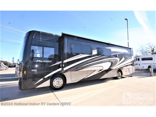 2018 Thor Motor Coach Palazzo 36.1 - Used Class A For Sale by National Indoor RV Centers in Lewisville, Texas