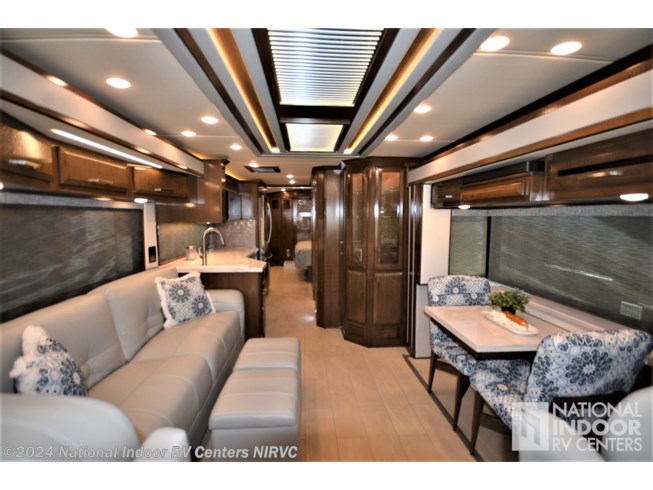 2022 New Aire 3545 by Newmar from National Indoor RV Centers in Lewisville, Texas
