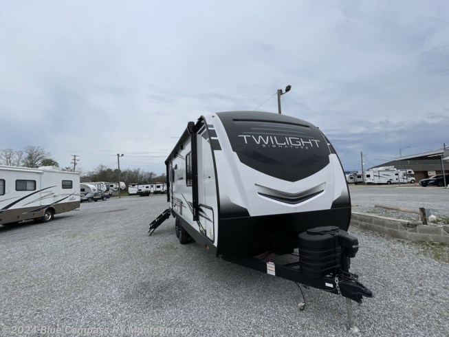 2024 Cruiser RV Twilight Signature TWS-21RB - New Travel Trailer For Sale by Blue Compass RV Montgomery in Montgomery, Alabama