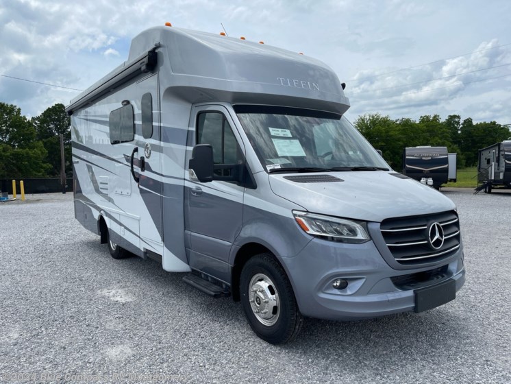 New 2025 Tiffin Wayfarer 25 RW available in Montgomery, Alabama