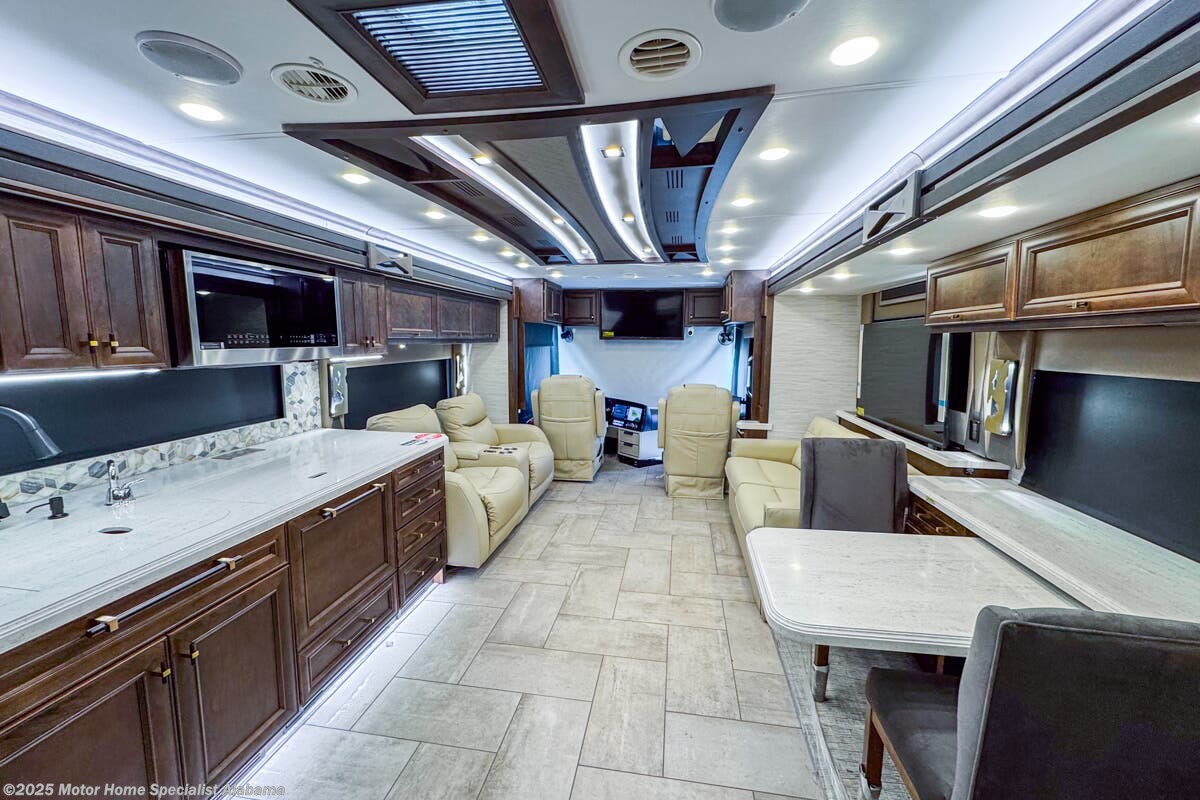 2026 Tiffin Allegro Bus 40 IP - New Diesel Pusher For Sale by Motor Home Specialist Alabama in Montgomery, Alabama features Theater Seating, Bath & 1/2