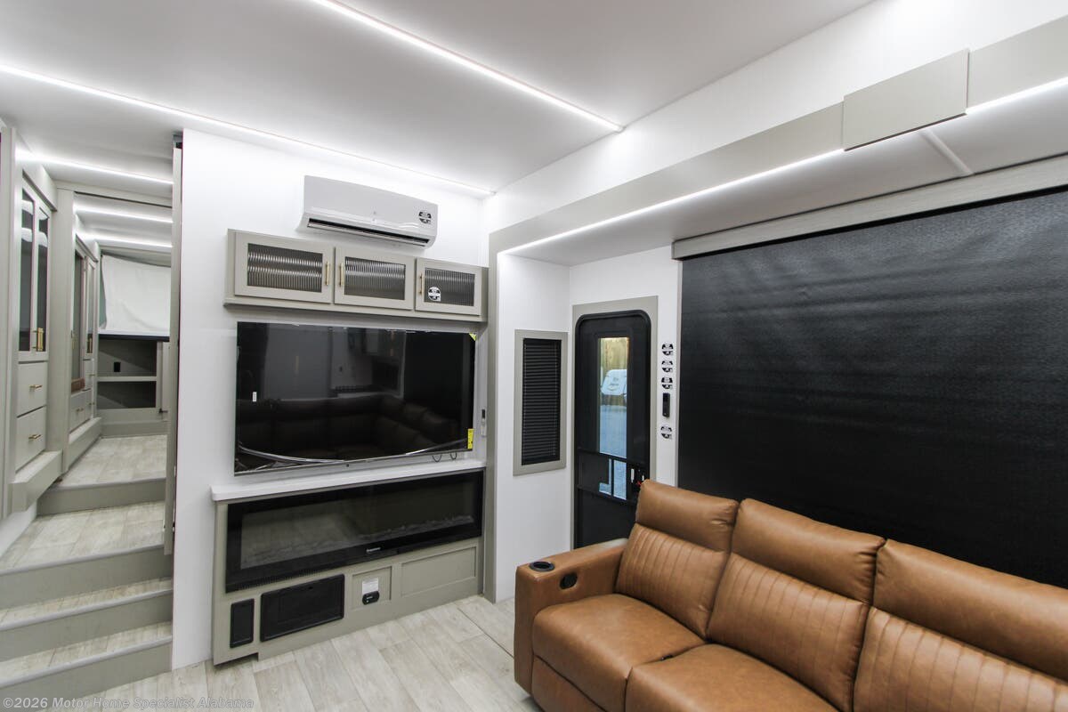 2026 Axiom Vendetta V4250SP - New Fifth Wheel For Sale by Motor Home Specialist Alabama in Montgomery, Alabama features Bath & 1/2