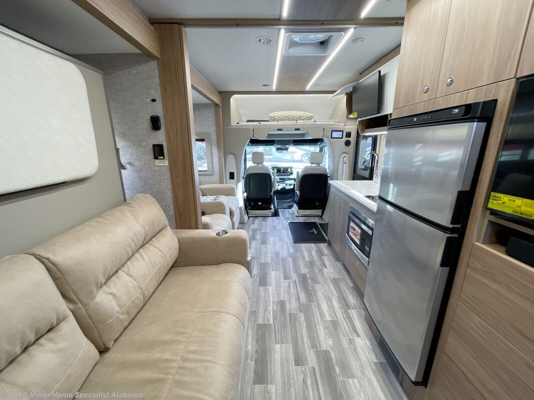2026 Tiffin Wayfarer 25 XRW - New Class C For Sale by Motor Home Specialist Alabama in Montgomery, Alabama features Theater Seating, Slideout