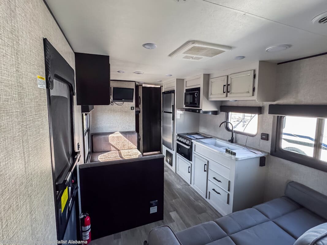 2022 Jayco Jay Flight SLX 8 264BHW - Used Travel Trailer For Sale by Motor Home Specialist Alabama in Montgomery, Alabama features Bunk Beds
