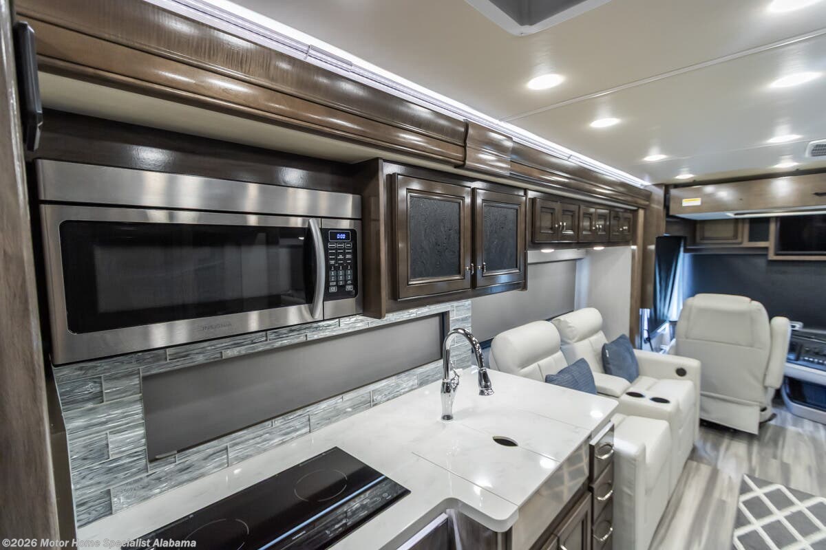 2022 Holiday Rambler Nautica 35QZ - Used Diesel Pusher For Sale by Motor Home Specialist Alabama in Montgomery, Alabama features Bunk Beds, Theater Seating