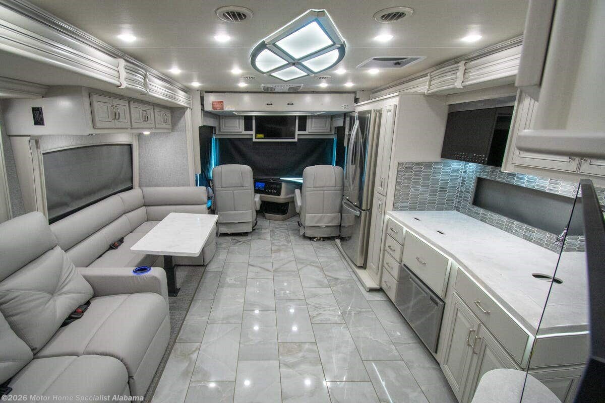 2026 Holiday Rambler Endeavor 38N - New Diesel Pusher For Sale by Motor Home Specialist Alabama in Montgomery, Alabama features Bunk Beds, Two Full Baths