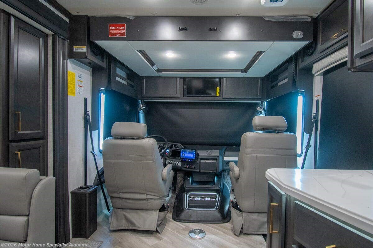 2026 Vacationer 33C by Holiday Rambler from Motor Home Specialist Alabama in Montgomery, Alabama