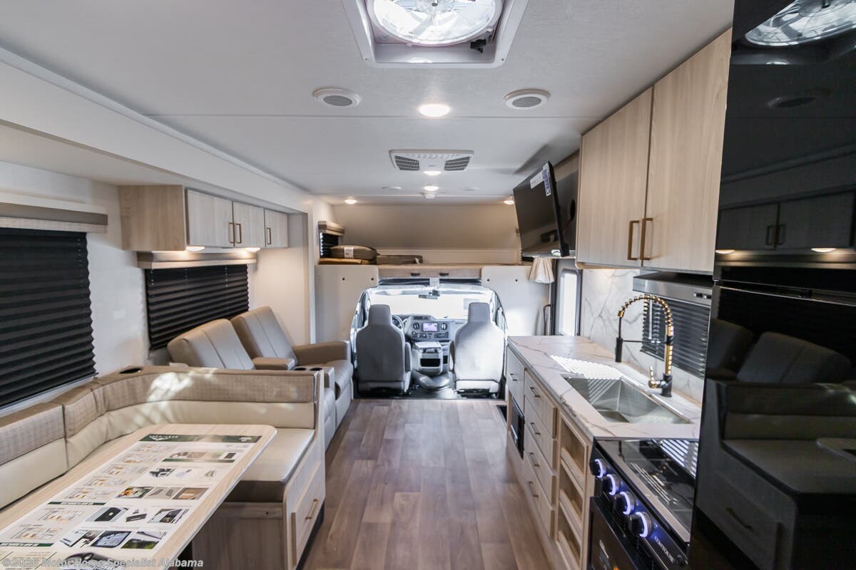 2027 East to West Entrada 2950OK - New Class C For Sale by Motor Home Specialist Alabama in Montgomery, Alabama features 50 Amp Service, Theater Seating