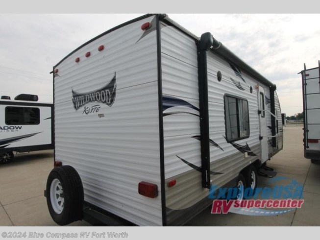2015 Wildwood X-Lite 241QBXL by Forest River from ExploreUSA RV Supercenter - FT. WORTH, TX in Ft. Worth, Texas