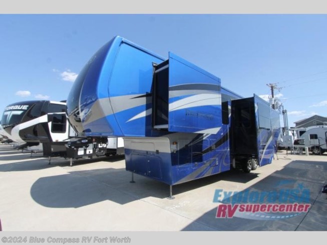New 2022 Redwood RV Redwood 3981FK available in Ft. Worth, Texas