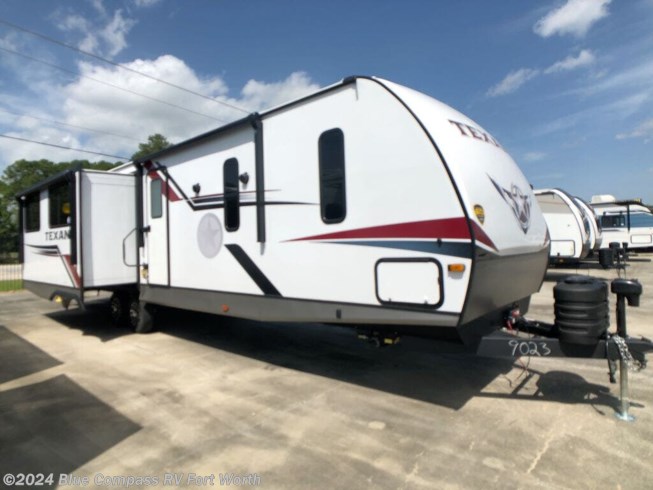 2024 Texan 34RE by CrossRoads from Blue Compass RV Fort Worth in Fort Worth, Texas