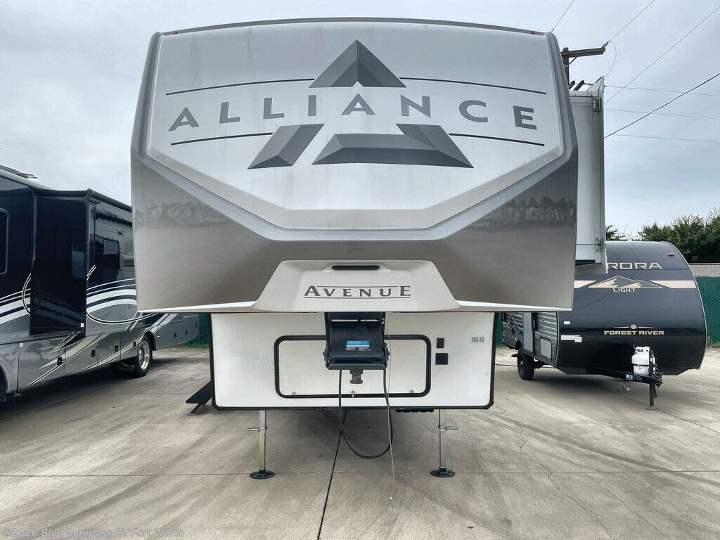New 2025 Alliance RV Avenue 38DBL available in Fort Worth, Texas