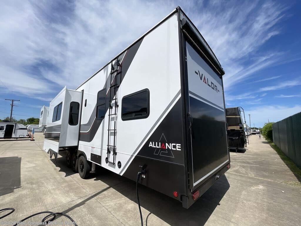 2025 Alliance RV Valor 42V14 - New Fifth Wheel For Sale by Blue Compass RV Fort Worth in Fort Worth, Texas