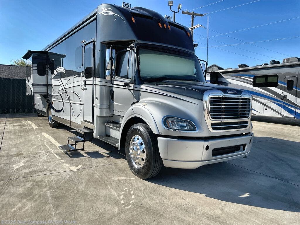 2017 Dynamax Corp Dynaquest XL 37RB - Used Super C For Sale by Blue Compass RV Fort Worth in Fort Worth, Texas