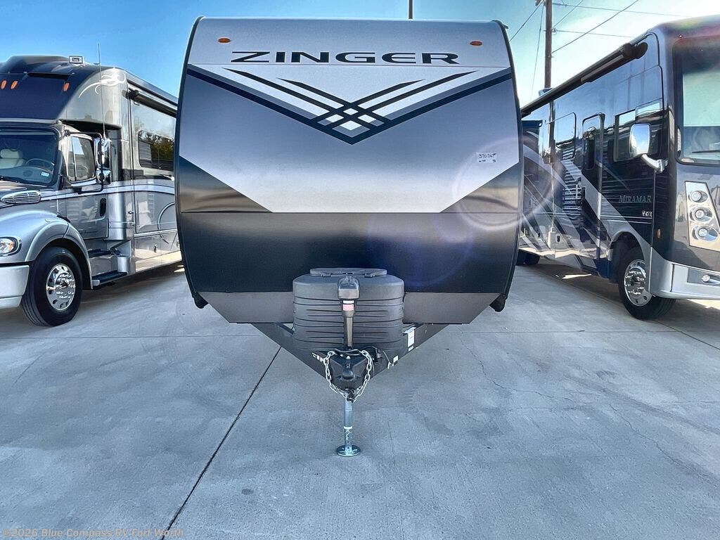 New 2026 CrossRoads Zinger 331BH available in Fort Worth, Texas