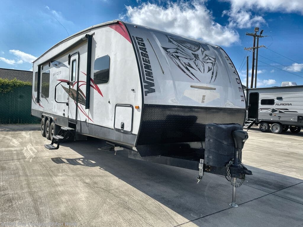 2016 Winnebago Spyder 32SC - Used Travel Trailer For Sale by Blue Compass RV Fort Worth in Fort Worth, Texas